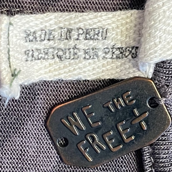 Free People We The Free Oversized Grey Gray Army Camo Raw Edge Soft T-Shirt Top - Picture 6 of 7